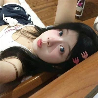 少女逆光生长